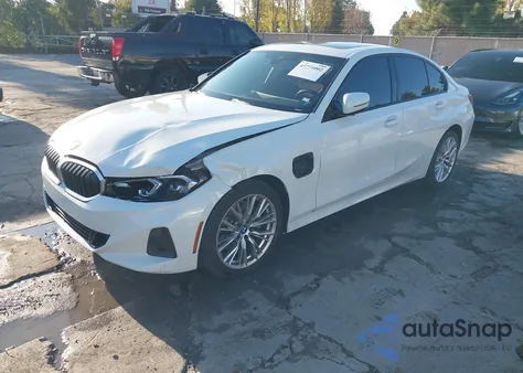 2023 BMW 3 Series 330E из США, поврежденный, VIN 3MW39FF01P8D02245
